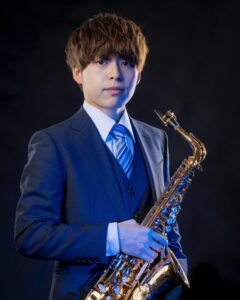 横内魁人(サックス)