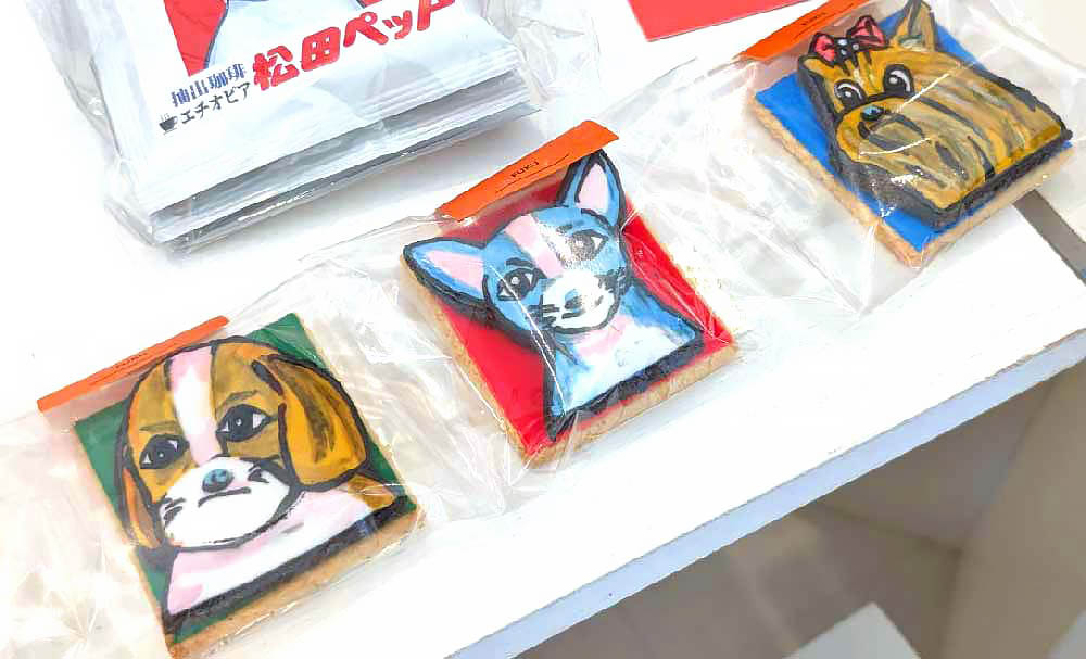 松ペのアイシングクッキーのアップ。精巧な仕上がり